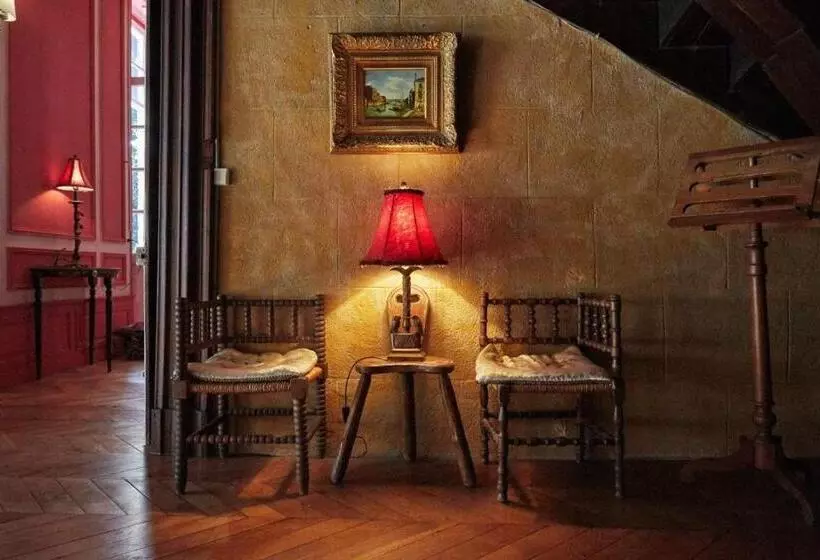 تختخواب و صبحانه Chateau De La Grand Maison