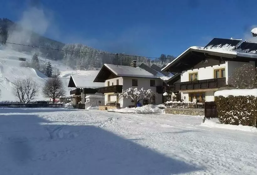 Aamiaismajoitus (B&B) Haus Sonnheim