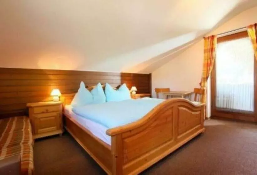 Aamiaismajoitus (B&B) Haus Sonnheim