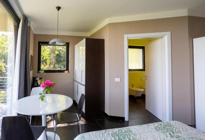 مبيت وإفطار La Torretta Studios & Suite