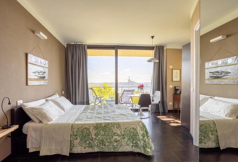 مبيت وإفطار La Torretta Studios & Suite