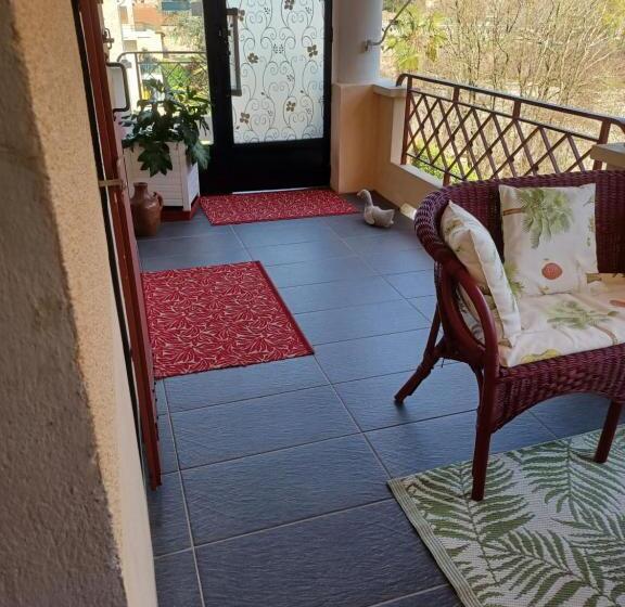 تختخواب و صبحانه Ma Promesse