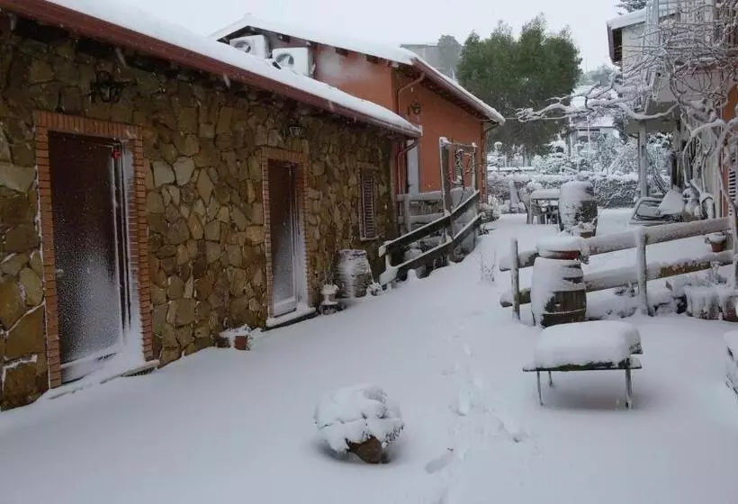 ホテル Agriturismo La Stragola