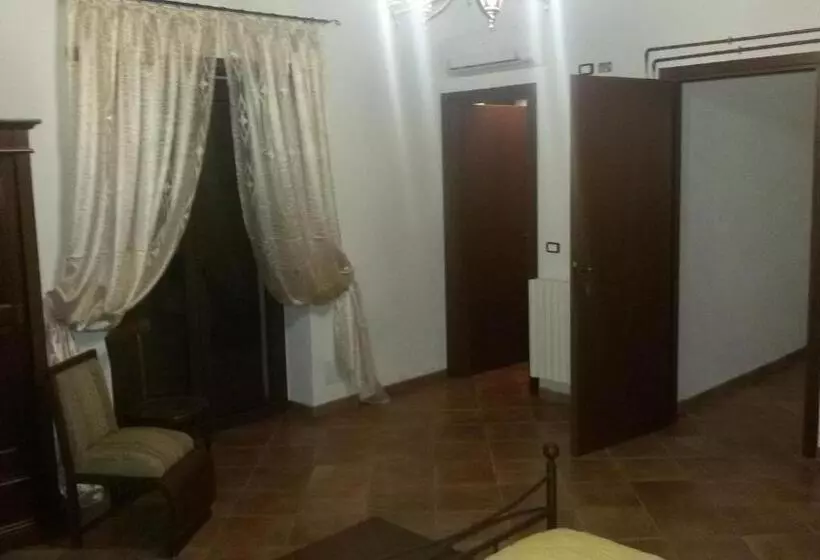 ホテル Agriturismo La Stragola