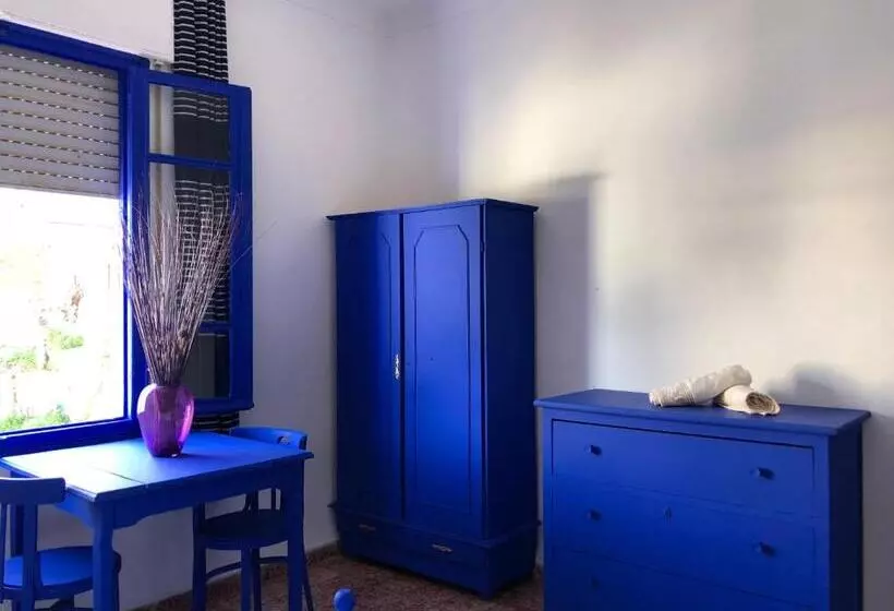 ホテル El Muniria