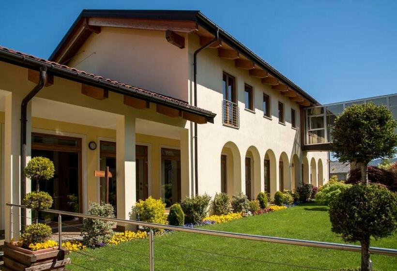 Отель Resort Monviso