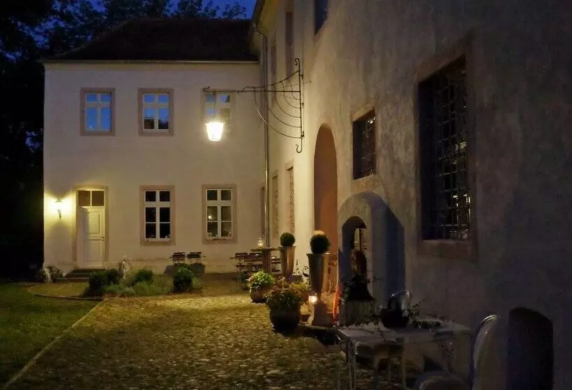 Majatalo Event  Kultur & B&b Kunst Schloss Neuenhagen übernachten Im Denkmal