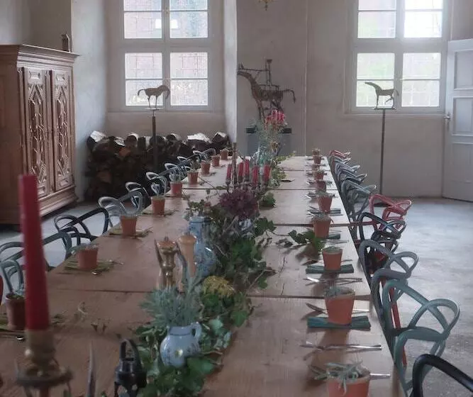 Majatalo Event  Kultur & B&b Kunst Schloss Neuenhagen übernachten Im Denkmal