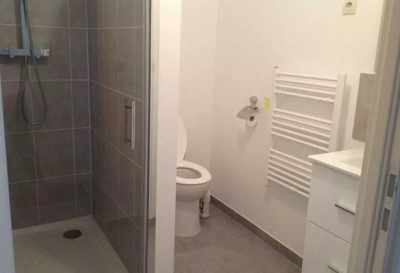 Aamiaismajoitus (B&B) Au Mas Des Graviers