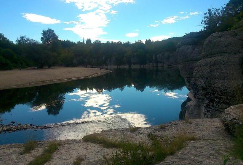 צימר Au Mas Des Graviers