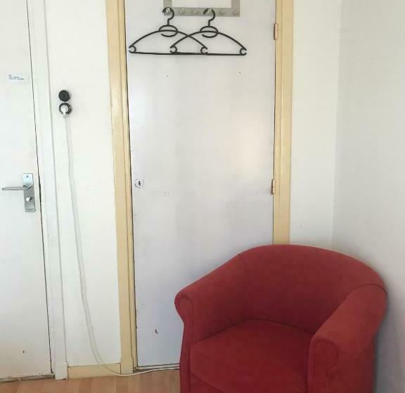 膳宿费 Amby Family House