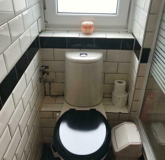 膳宿费 Amby Family House