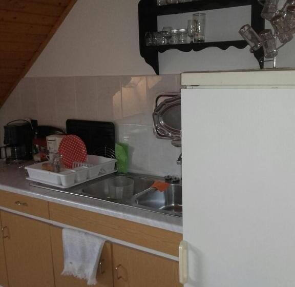 膳宿费 Anna Vendégház