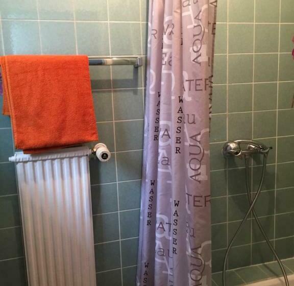 פנסיון Haus Aqua