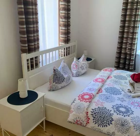 Majatalo Penzión Astoria