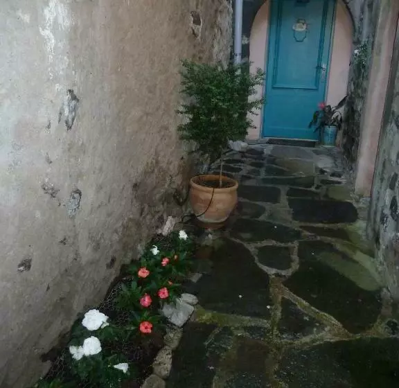 Aamiaismajoitus (B&B) Les Hibiscus