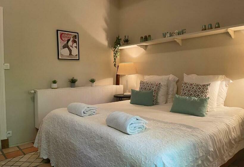 ベッドアンドブレックファースト The Garden Room