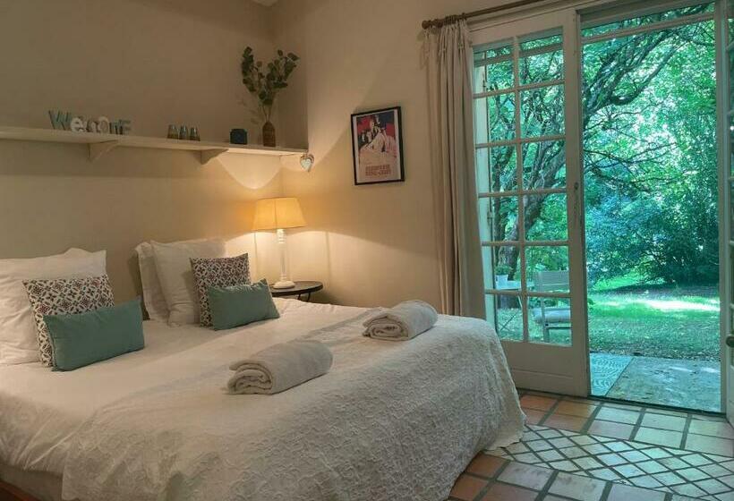 ベッドアンドブレックファースト The Garden Room