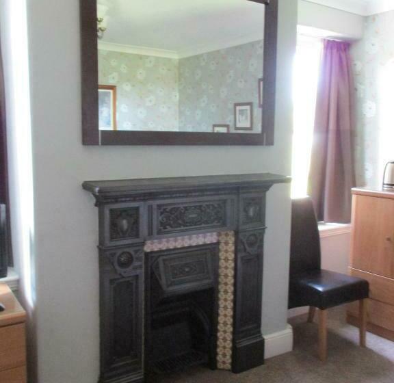 Brookshill House B & B