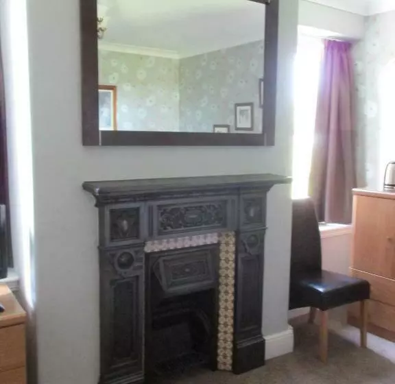Brookshill House B & B