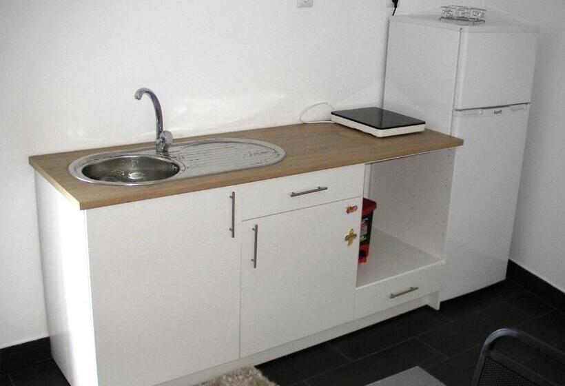 호텔 Alojamento Costa & Dias