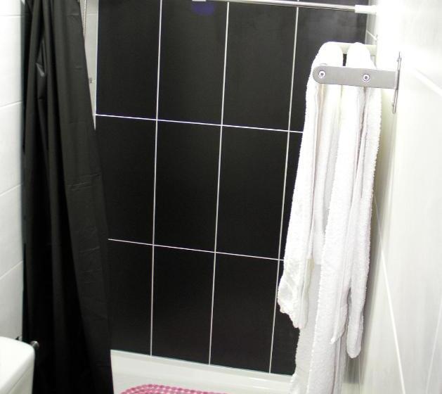 호텔 Alojamento Costa & Dias