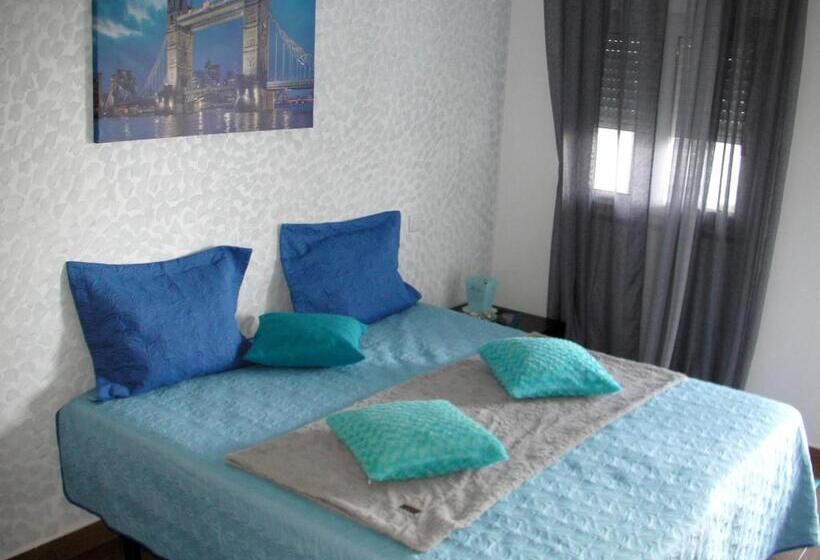 호텔 Alojamento Costa & Dias