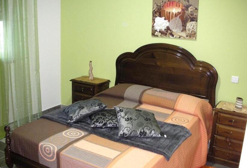 호텔 Alojamento Costa & Dias