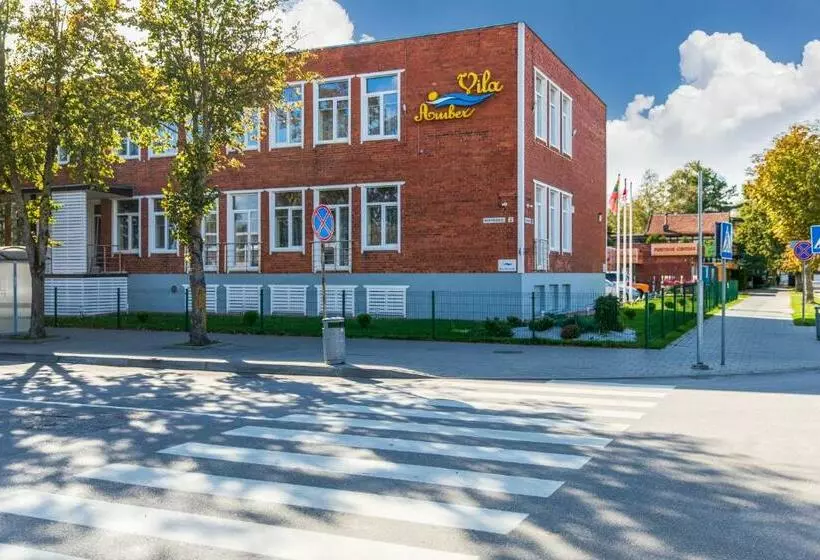 پانسیون Amber Vila