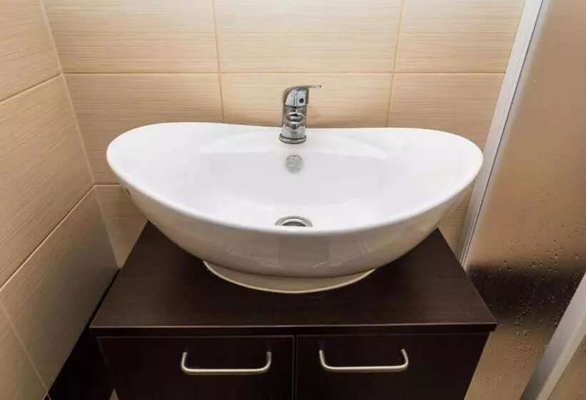 پانسیون Amber Vila