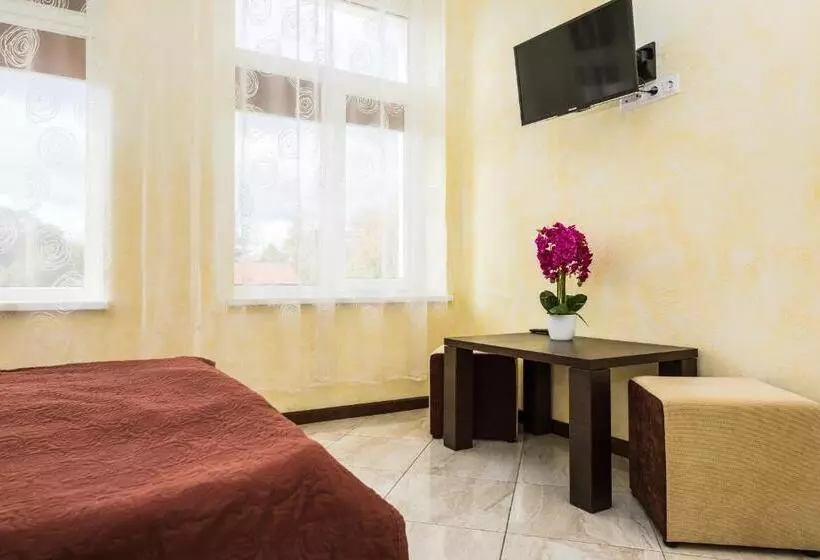 پانسیون Amber Vila