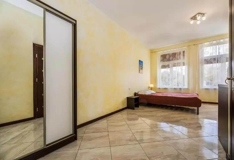 پانسیون Amber Vila