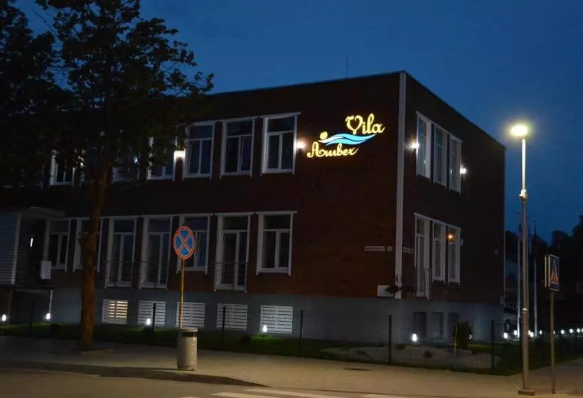 پانسیون Amber Vila