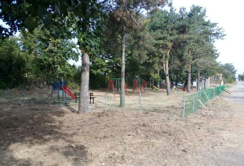 פנסיון Ivanovo , Rooms For Rent For 24 Hours, Separate Kitchen, Sauna, Hydromassage Bath, Indoor Parking, T