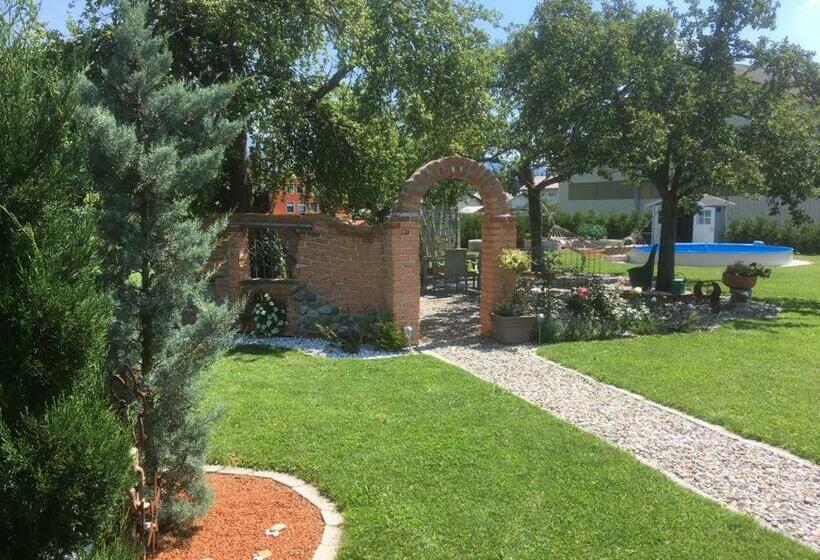 ペンション Hochfellner