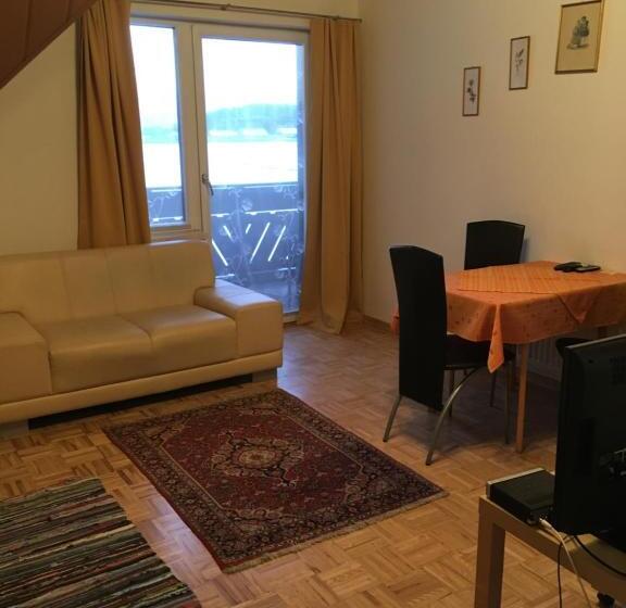 ペンション Hochfellner