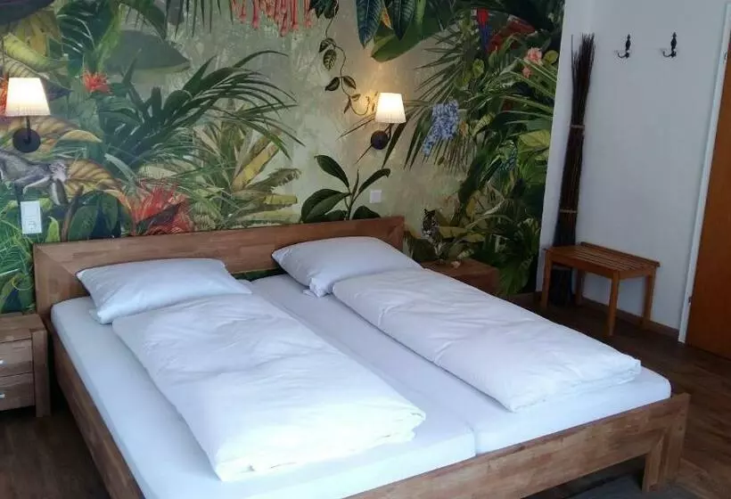 Retkeilymaja Landgasthof Grüner Baum