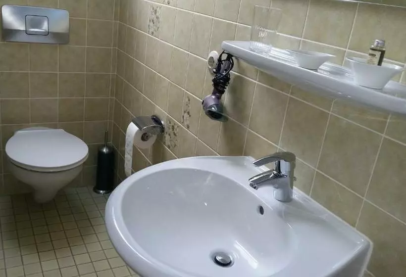 Retkeilymaja Landgasthof Grüner Baum