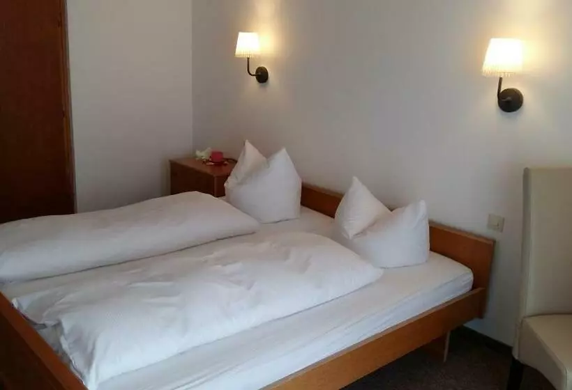 Retkeilymaja Landgasthof Grüner Baum