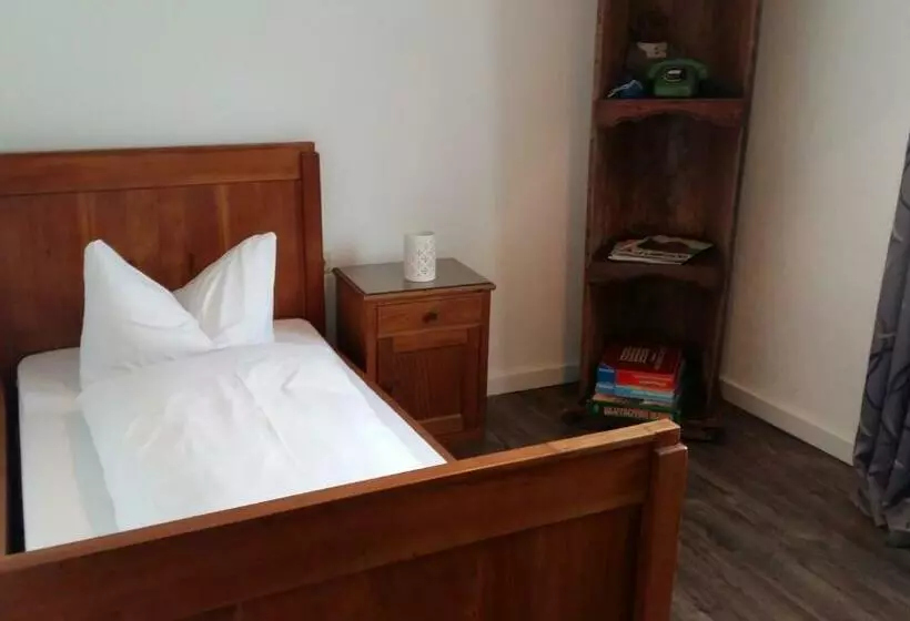 Retkeilymaja Landgasthof Grüner Baum