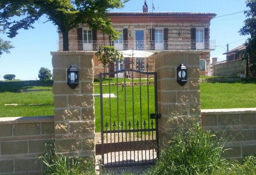 مبيت وإفطار Country House Montessino   Adults Only