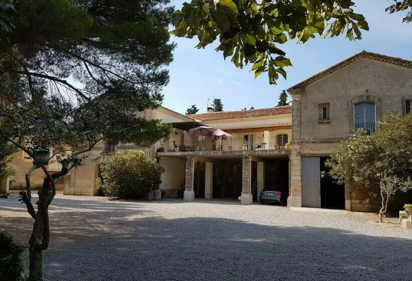 Aamiaismajoitus (B&B) Mas D Auzières
