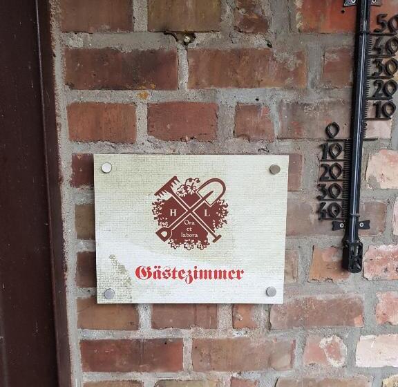 בית מלון כפרי Hof Lewin