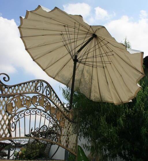 پانسیون Arkadenhof Zur Puszta Graf