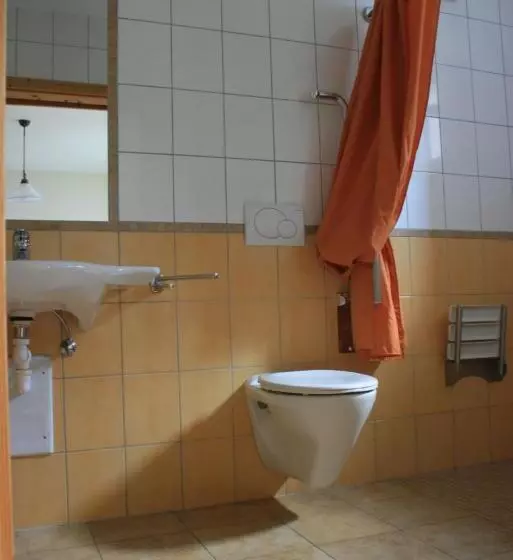 ペンション Arkadenhof Zur Puszta Graf