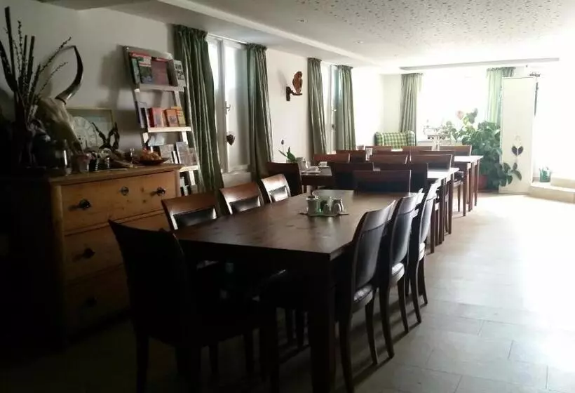 ペンション Arkadenhof Zur Puszta Graf