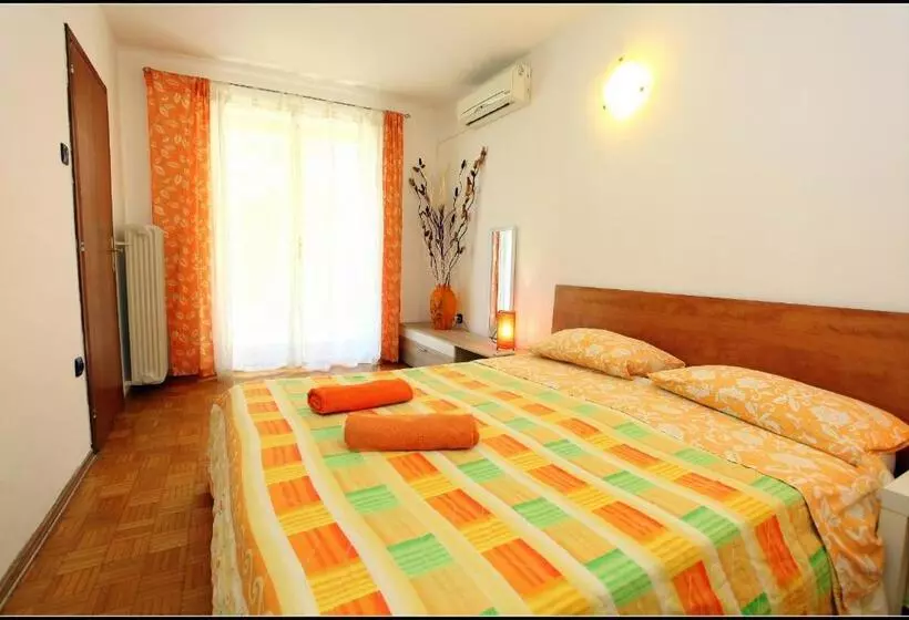 پانسیون Champagne Apartments Portorož Vp
