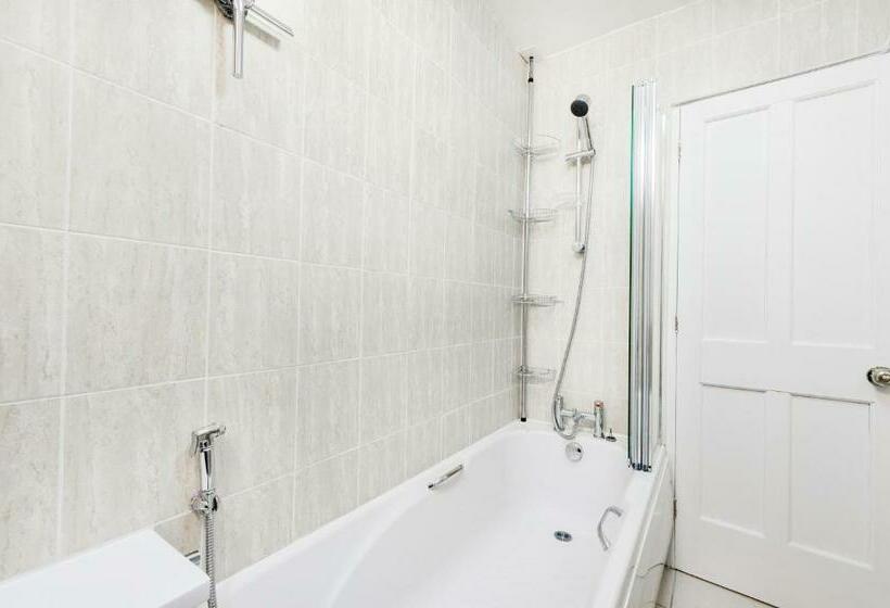 بنسيون Henley On Thames Studio Apartment