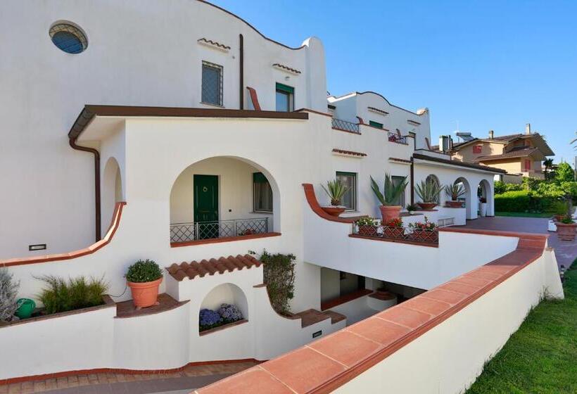 بنسيون L Ippocampo Guest House