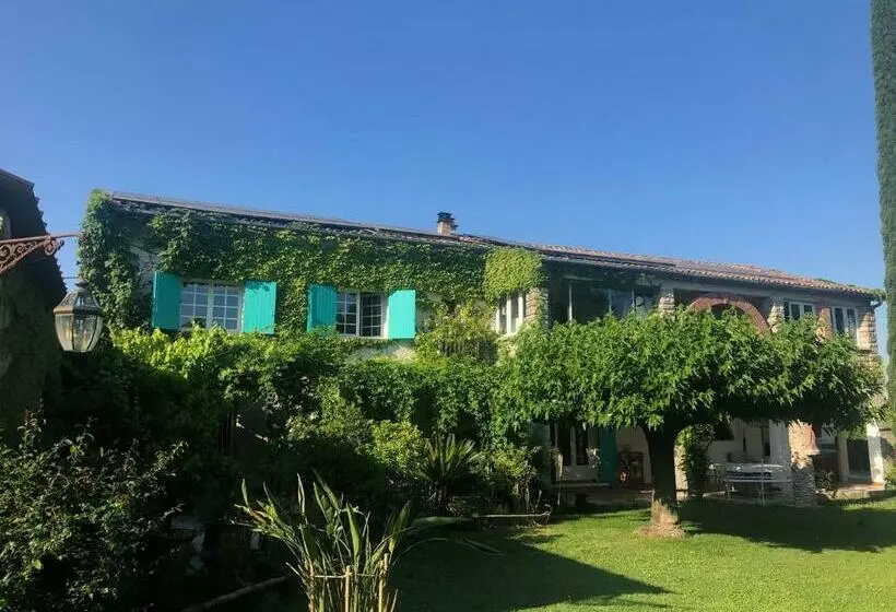 Majatalo Mas De La Croix